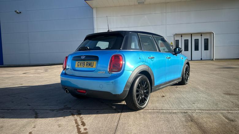 MINI Hatchback 1.5 Cooper Classic II 5dr Auto Petrol Hatchback